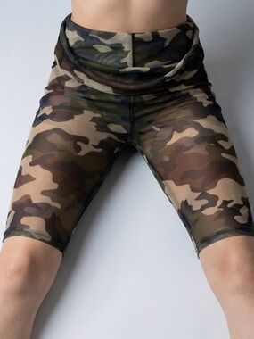 NWOT ⚜️🪖⚜️ Laina Rauma camo mesh see through biker shorts